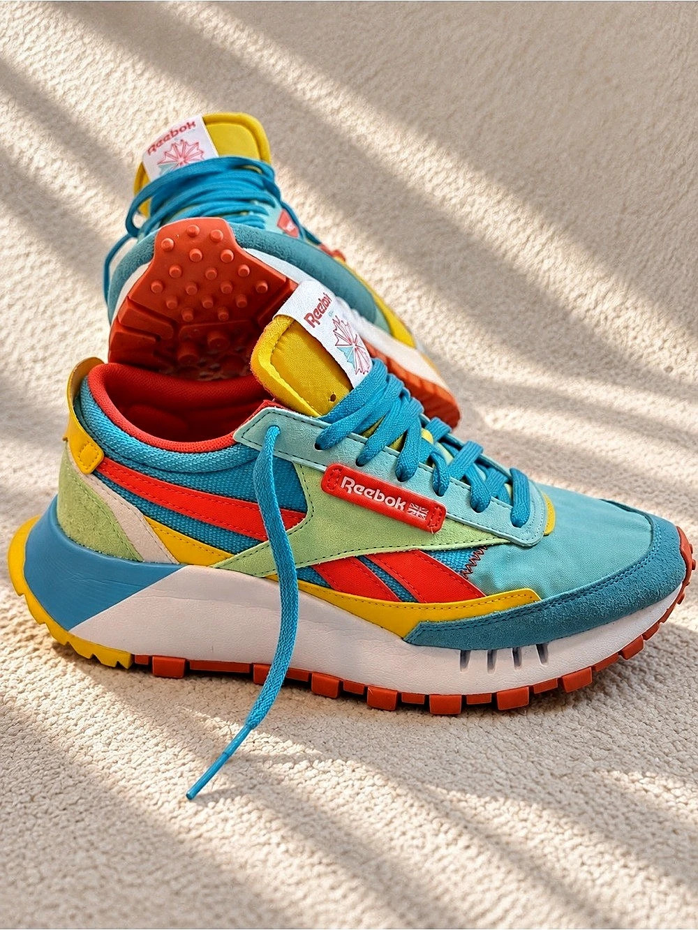 Reebok CL Legacy Junior Color Block Sneakers Girls US 6 Like New